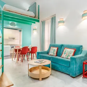 Smartr Duenas Apartment